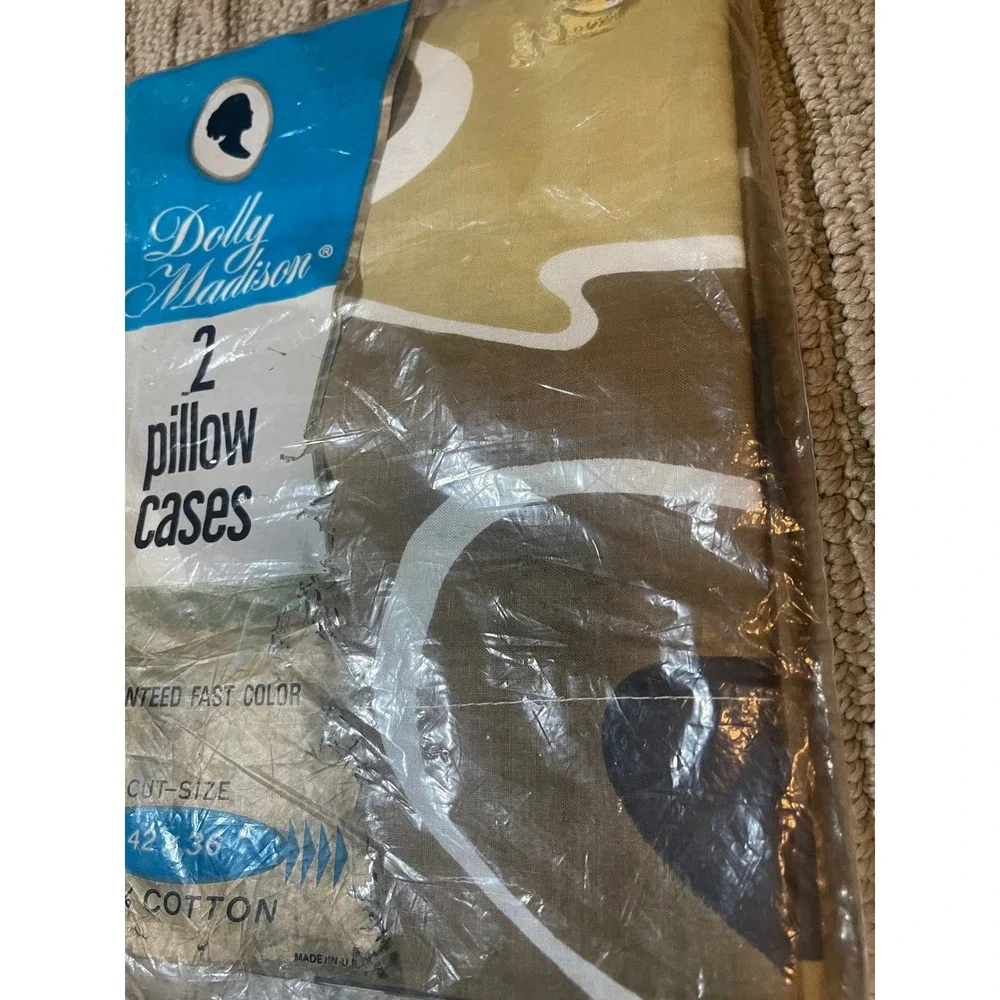 Vintage Dolly Madison 2 Pillowcases 100% Cotton MCM Abstract Swirl Yellow Brown - Picture 3 of 6